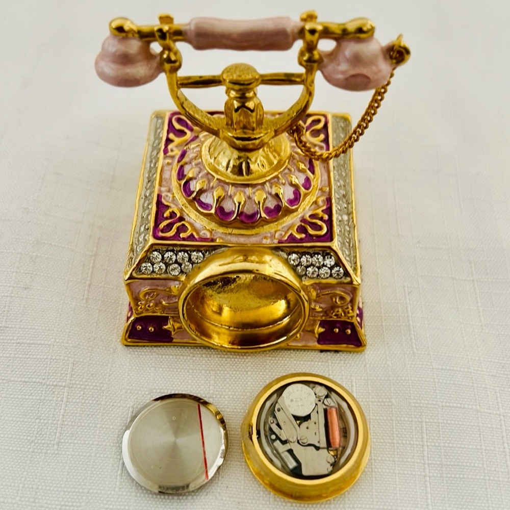 Elgin~Quartz / Clock In Miniature Vintage Phone - Picture 7 of 9